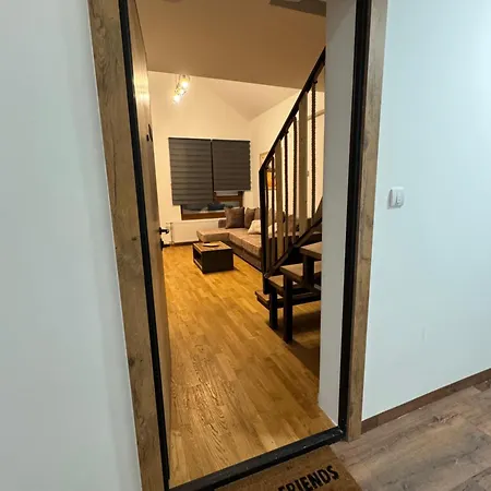 アパート Divcibora