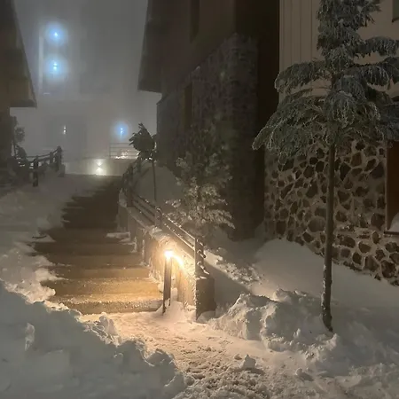 アパート Divcibora *