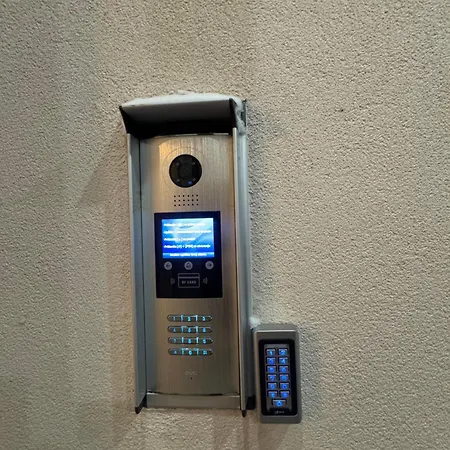 アパート Divcibora