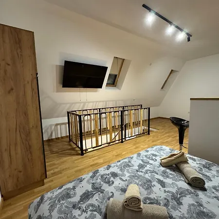 Divcibora アパート *